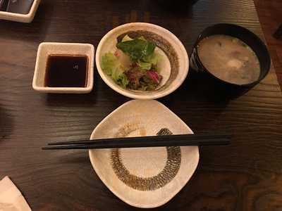 魚鮮生刺身專門店