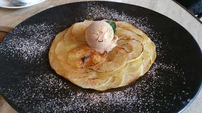 Agnès B. Le Pain Grille