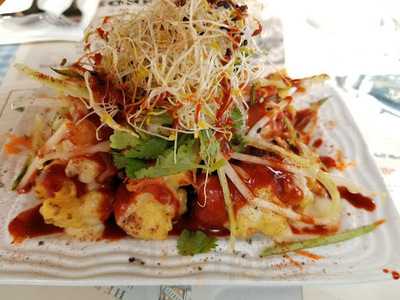 The Two Cafe (中环)