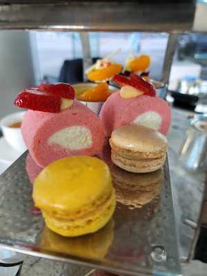 咖啡閣 (九龍海逸君卓酒店)