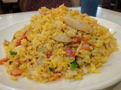 盈彩海鮮火鍋酒家