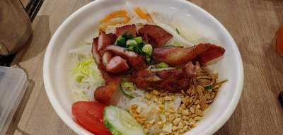 越栈越式汤粉专门店 (荷里活广场)