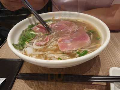 越栈越式汤粉专门店 (荷里活广场)