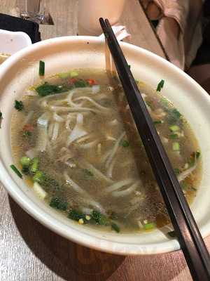 越棧越式湯粉專門店 (赤臘角)