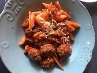 The Sky Bar (形點)