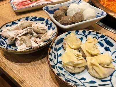 渝味曉宇重慶老火鍋 (聚賢逸居)