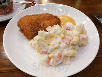 香港站餐廳小廚