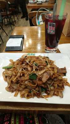 香港站餐廳小廚