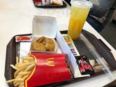 麥當勞 (良景商場)