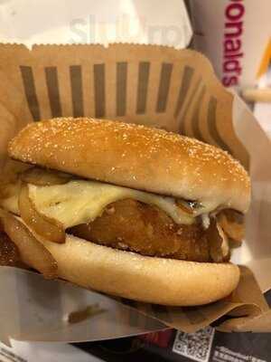 麥當勞 (良景商場)