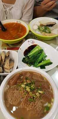 銀龍粉麵茶餐廳