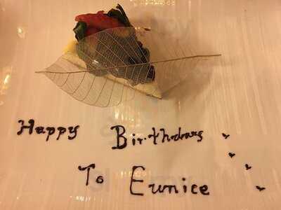 Taste Cafe & Dessert