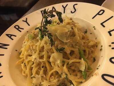 Taste Cafe & Dessert