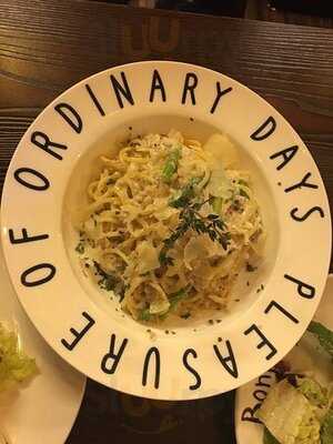 Taste Cafe & Dessert