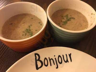 Taste Cafe & Dessert