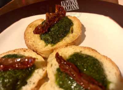 O'phillie's Irish Restaurant & Pub