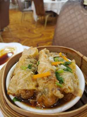 東城酒家 (柴灣)