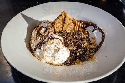 Mad Dog's British Pub