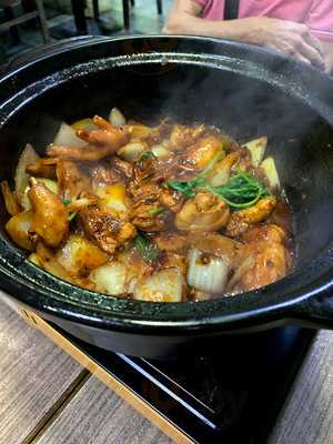 橋底雞鍋 (屯門)