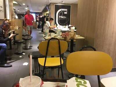 麦当劳 (皇后大道中)