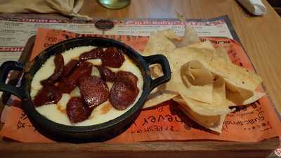 Cali-mex Bar & Grill (北角)