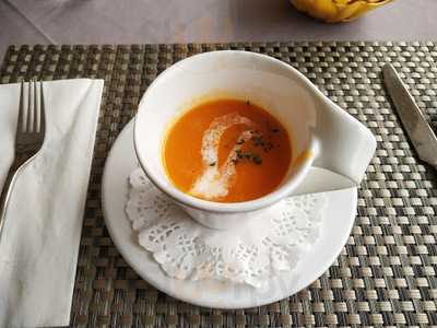 嘉仙奴意大利餐廳 / 蟠龍堡酒吧