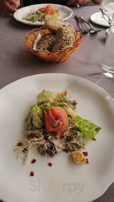 嘉仙奴意大利餐廳 / 蟠龍堡酒吧