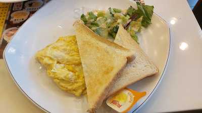 金裝燉奶佬餐廳