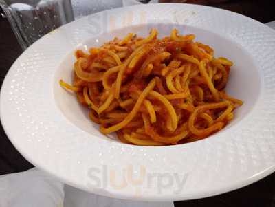 Gilmore's By The Golden Pig