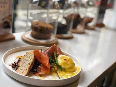 Bon-licious Food Hall