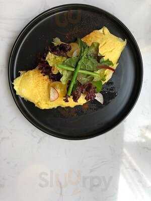 Bon-licious Food Hall