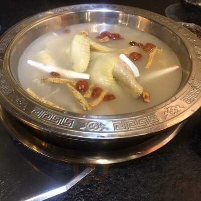 友酒棧台式火鍋專門店