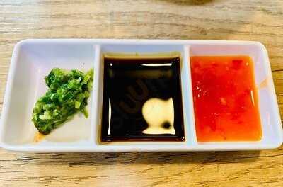 孖寶去骨海南雞