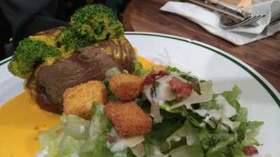 Oliver’s Super Sandwiches