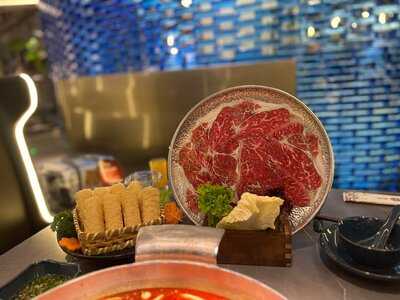 湊湊火鍋‧茶憩 (nan Fung Place)