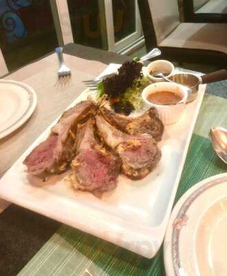 荷華庭園景餐廳