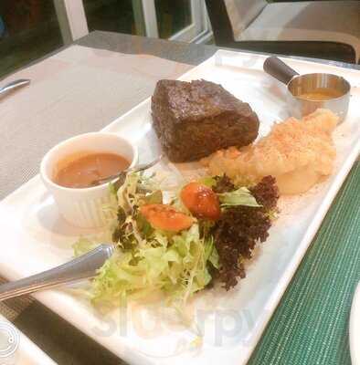 荷華庭園景餐廳