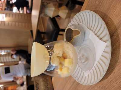 Que By Rin Horiuchi (tung Chung)