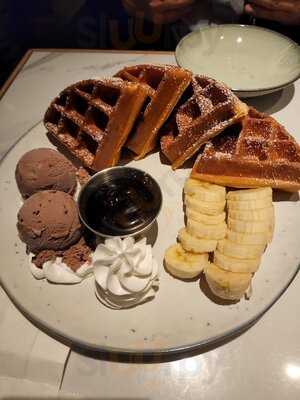 The Alchemist Cafe (mong Kok)