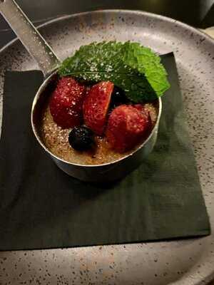 69 On Jervois Bar & Grill