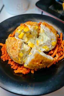 愛上米線 (漆咸道南)