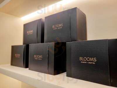 Blooms Coffee Taikoo Shing