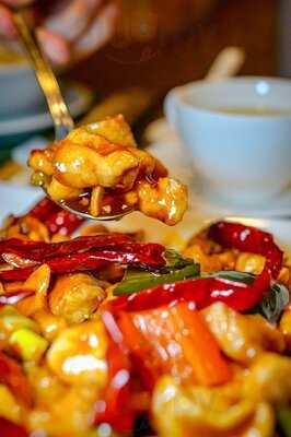 龍門客棧 (麗豪酒店)