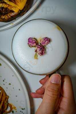 No.2 Cafe & Restaurant