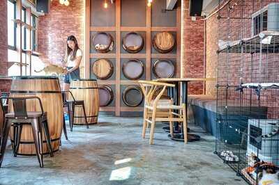 Meowtini Cat Cafe & Bar