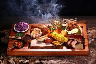 Smokehouse Bar & Grill