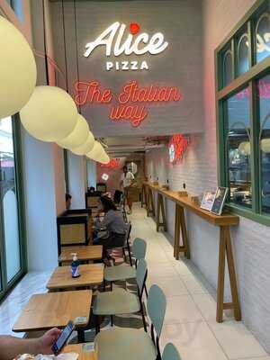 Alice Pizza