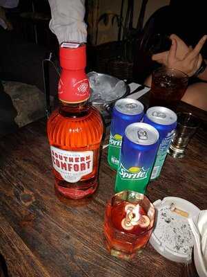 Lola - Espiritu Y Libacion