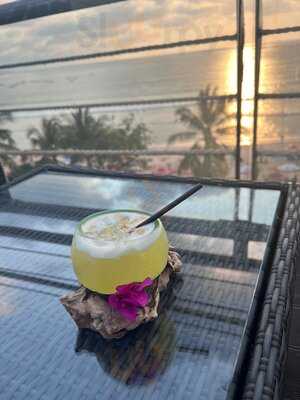 Riva Bar & Restaurant