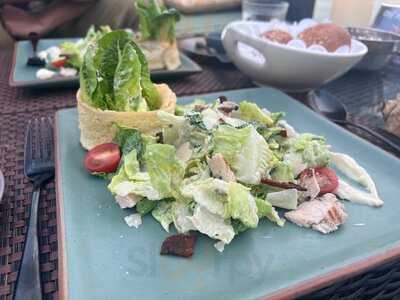 Riva Bar & Restaurant